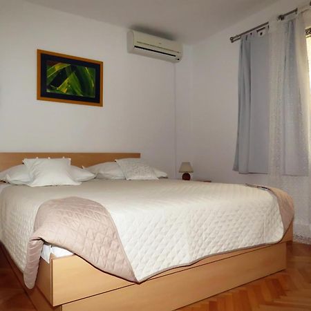 Apartments Milena & Ante มาคาร์สกา ภายนอก รูปภาพ