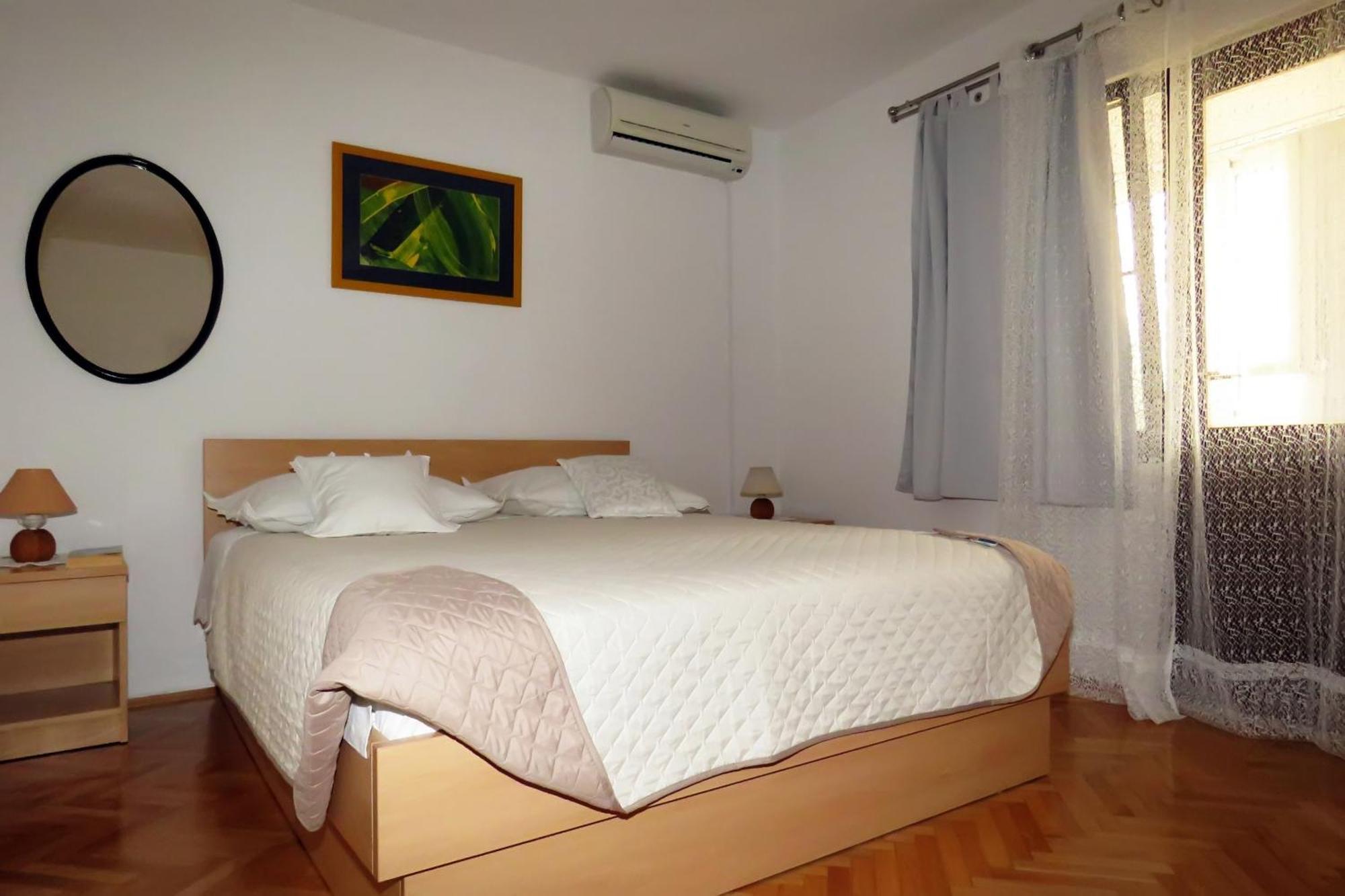 Apartments Milena & Ante มาคาร์สกา ภายนอก รูปภาพ